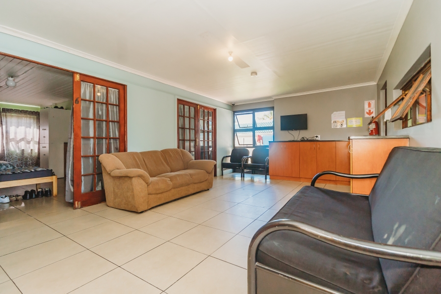 12 Bedroom Property for Sale in Bergsig Western Cape